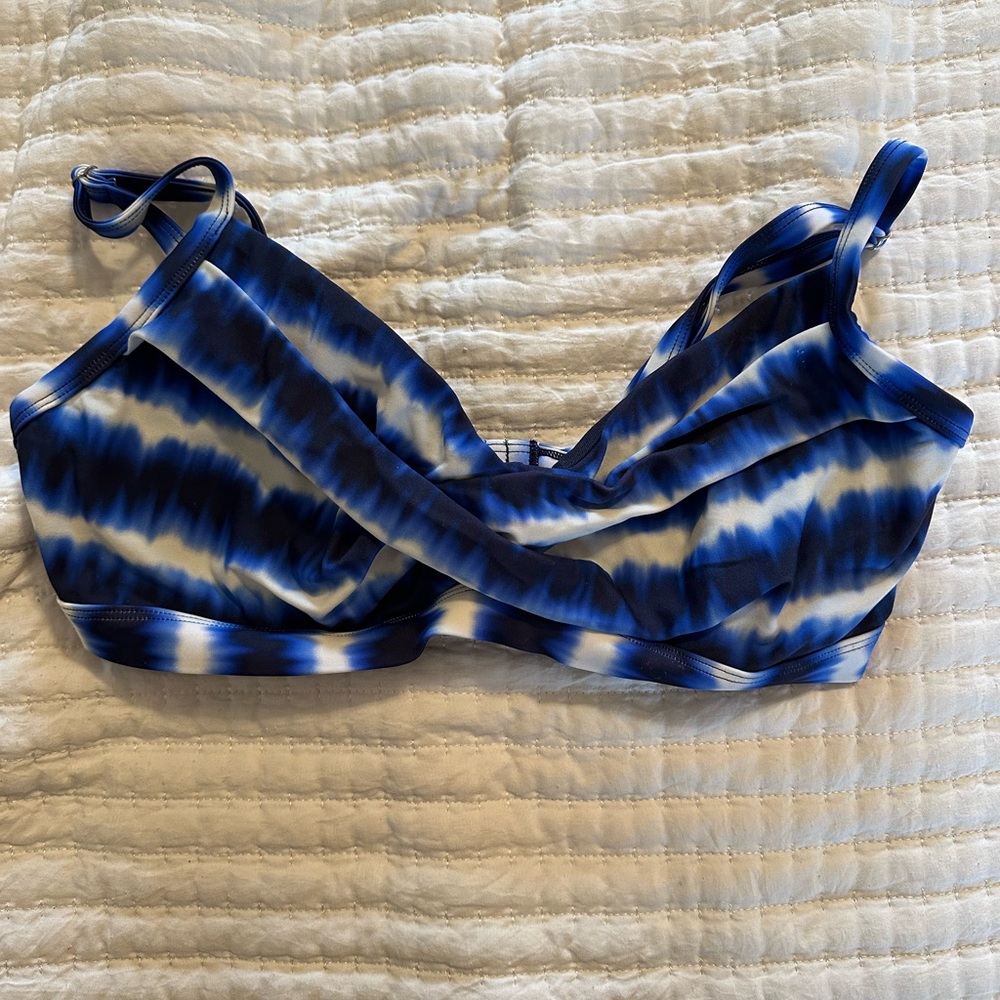 Athleta Swim top